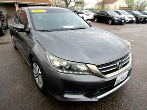 Used 2013 Honda Accord LX image 3