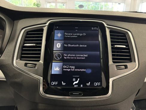 Used 2017 Volvo XC90 T5 Momentum w/ Vision Package image 30