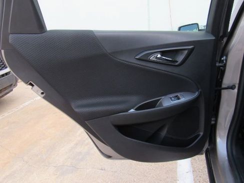 Used 2025 Chevrolet Malibu LT image 16