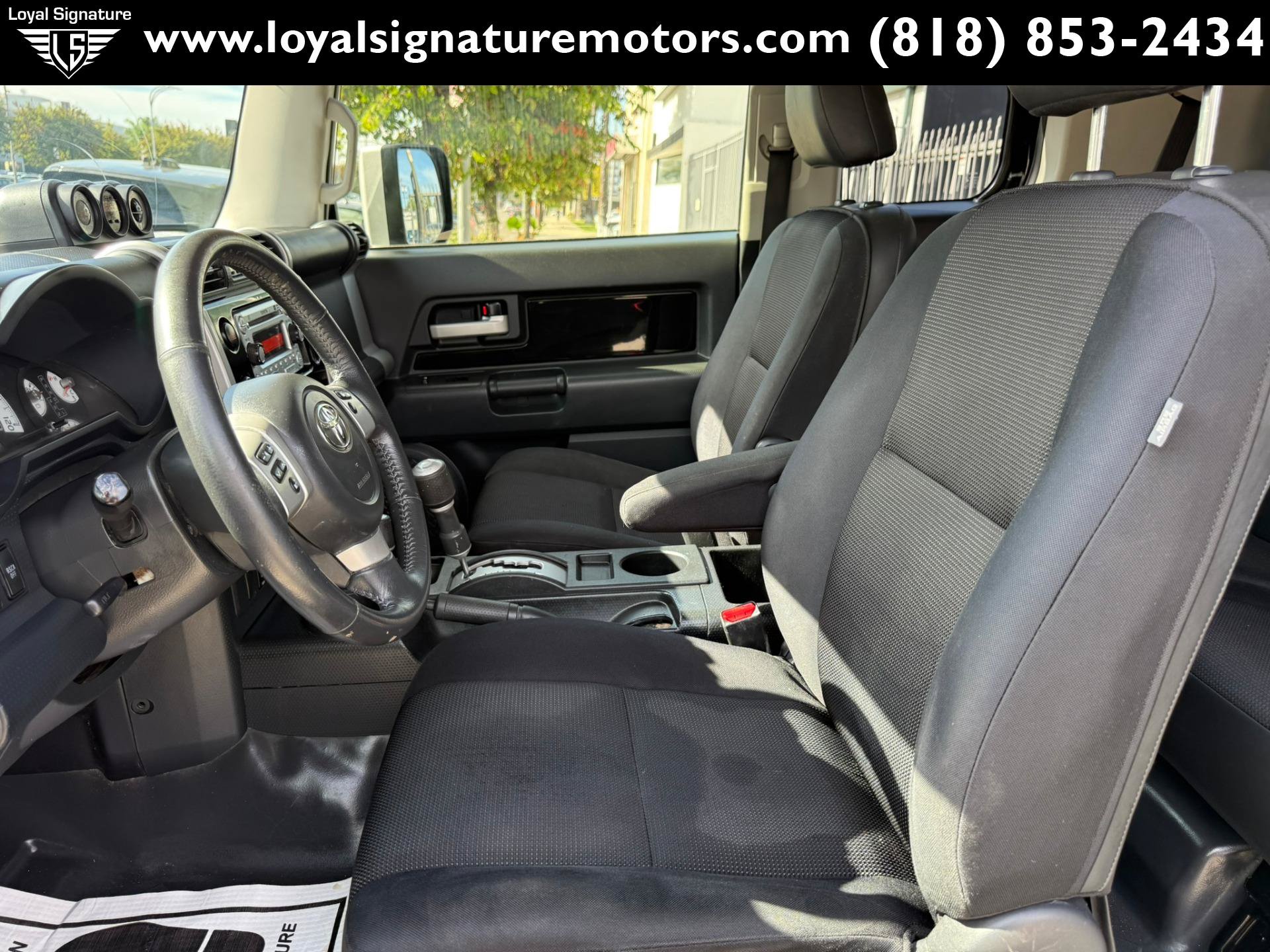 Used 2014 Toyota FJ Cruiser 4WD w/ Upgrade Package image 16