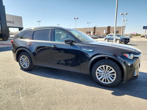 Used 2025 MAZDA CX-90 3.3 Turbo w/ Preferred Package image 8