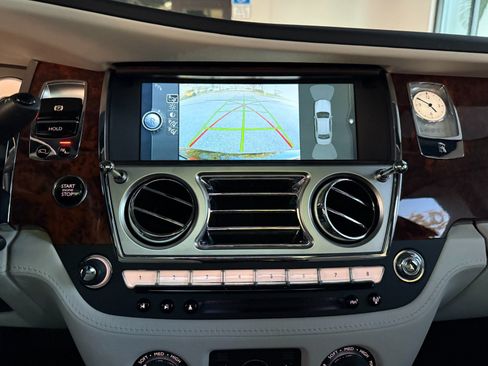 Used 2013 Rolls-Royce Ghost RWD image 35