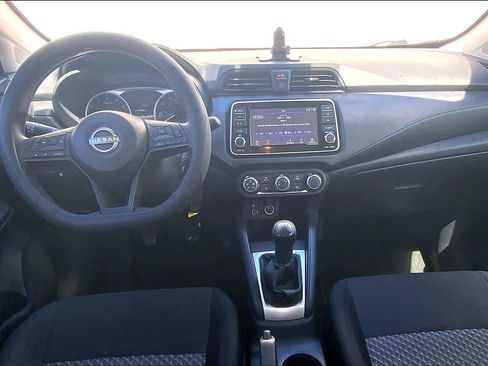 Used 2024 Nissan Versa S FWD image 10