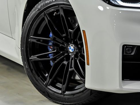 Used 2023 BMW M2 w/ Carbon Package RWD image 4