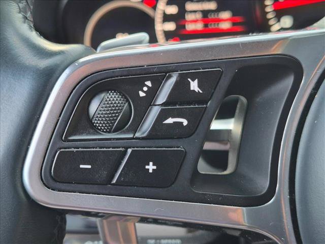 Used 2020 Porsche Cayenne AWD/4WD image 12