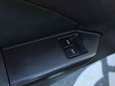 Used 2012 Ford Mustang Coupe image 11