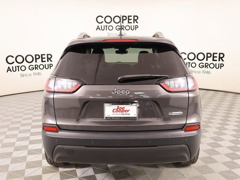 Used 2021 Jeep Cherokee Latitude Plus image 21