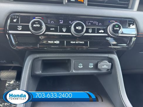 New 2026 Honda Pilot Sport image 16