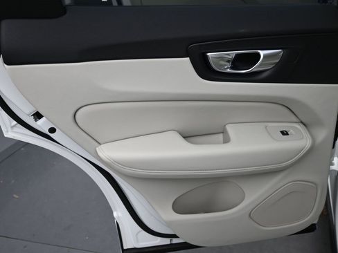 New 2026 Volvo XC60 B5 Ultra w/ Climate Package image 20