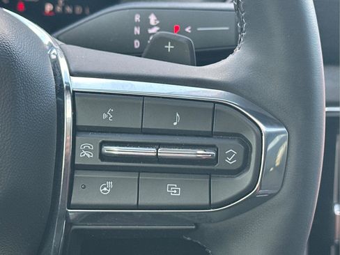 Used 2026 GMC Yukon Denali w/ Sun & Power Step Package AWD/4WD image 25