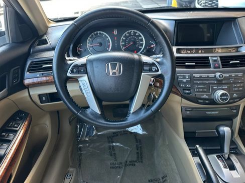 Used 2011 Honda Accord EX-L image 15