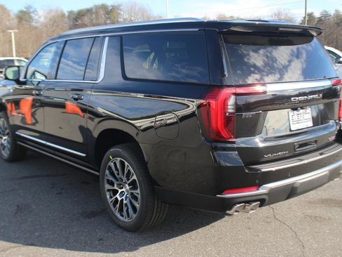New 2026 GMC Yukon XL Denali image 5