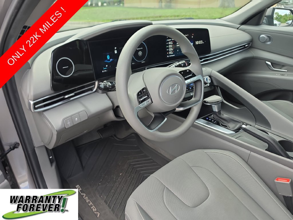 Used 2024 Hyundai Elantra SEL FWD image 14