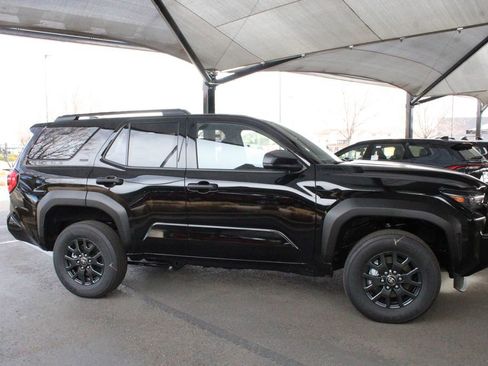 New 2026 Toyota 4Runner SR5 image 14
