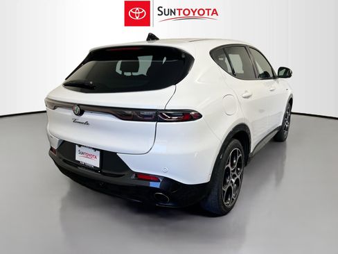 Used 2024 Alfa Romeo Tonale Veloce w/ Active Assist Package AWD/4WD image 4