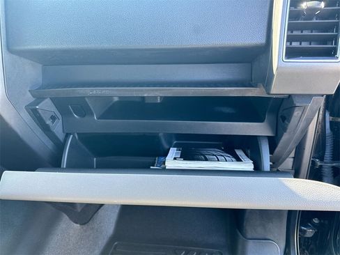 Used 2020 Ford F150 XLT image 35