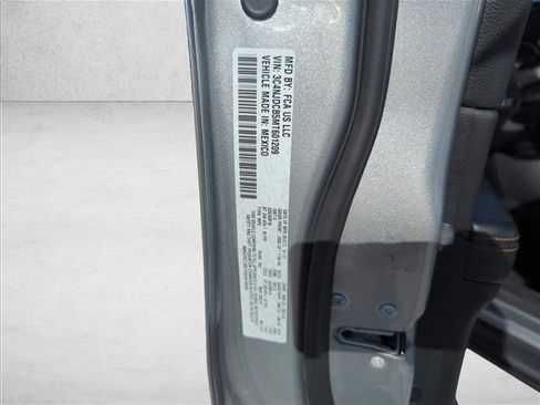 Used 2021 Jeep Compass Limited image 28