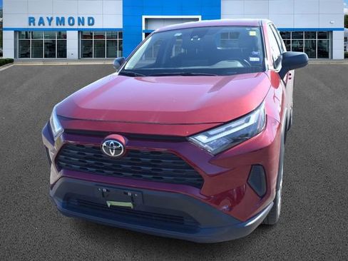 Used 2023 Toyota RAV4 LE image 7