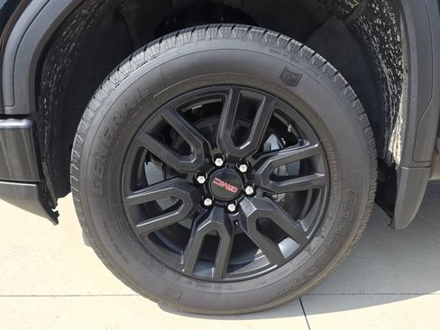 Used 2024 GMC Sierra 1500 Elevation AWD/4WD image 10