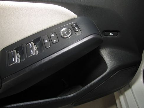 Certified 2023 Honda Civic LX image 11