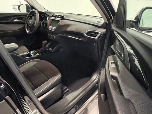 Used 2023 Chevrolet TrailBlazer LT image 23