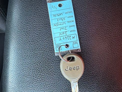 Used 2014 Jeep Wrangler Unlimited Sport w/ Connectivity Group image 28