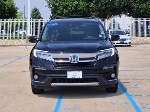 Used 2022 Honda Pilot Touring image 3