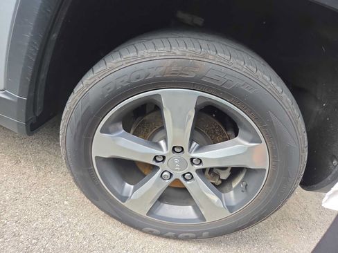 Used 2021 Jeep Grand Cherokee L Limited AWD/4WD image 7