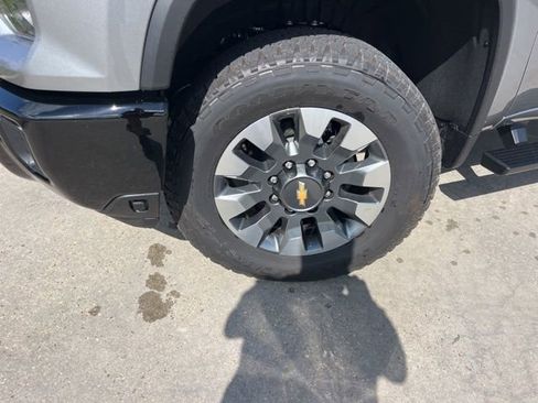 New 2026 Chevrolet Silverado 2500 Custom w/ Custom Value Package image 32