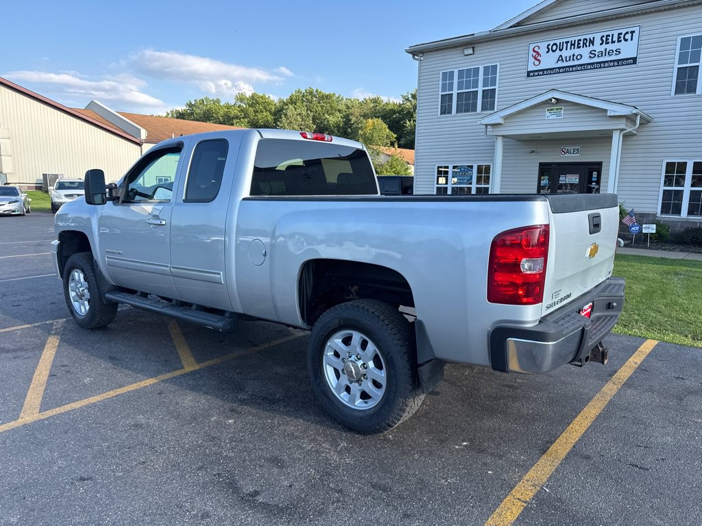 Used 2012 Chevrolet Silverado 2500 LT AWD/4WD image 9