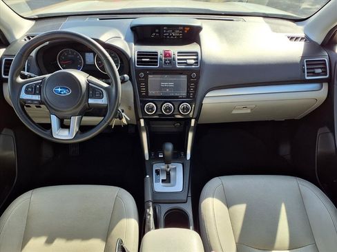 Used 2017 Subaru Forester 2.5i Premium w/ All-Weather Package image 10