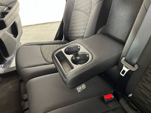 Used 2025 Nissan Pathfinder SV FWD image 44
