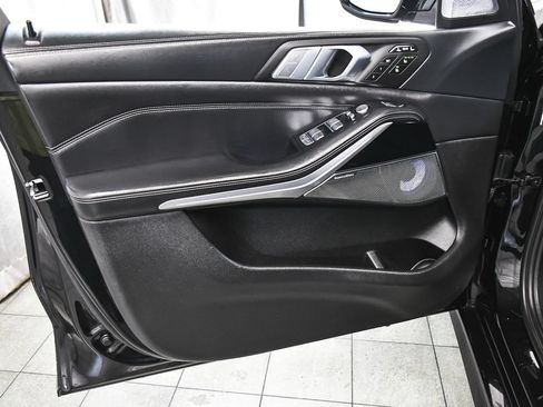 Used 2021 BMW X7 M50i w/ Dynamic Handling Package AWD/4WD image 9