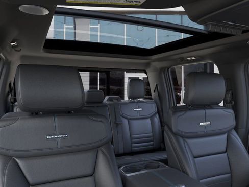 New 2026 Ford F250 Platinum w/ Tremor Off-Road Package image 22