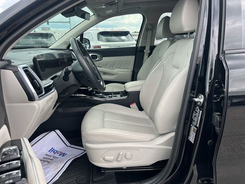 Used 2024 Kia Sorento SX AWD/4WD image 10