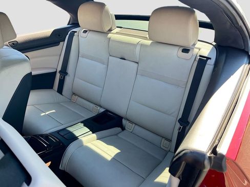 Used 2011 BMW 328i Convertible image 20