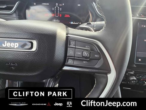 Used 2023 Jeep Grand Cherokee L Laredo AWD/4WD image 25