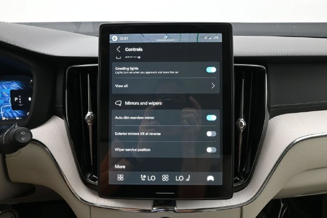 New 2026 Volvo XC60 B5 Ultra w/ Climate Package AWD/4WD image 19