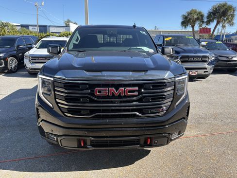 Used 2023 GMC Sierra 1500 AT4 w/ AT4 Premium Package image 2