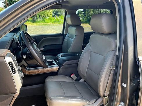 Used 2015 GMC Sierra 1500 SLT w/ Driver Alert Package AWD/4WD image 9