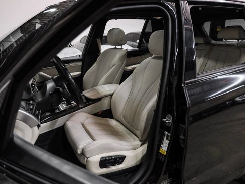 Used 2015 BMW X5 xDrive35d image 32