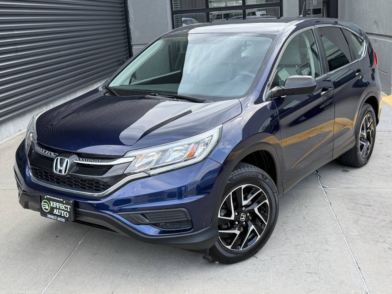 Used 2016 Honda CR-V SE image 2