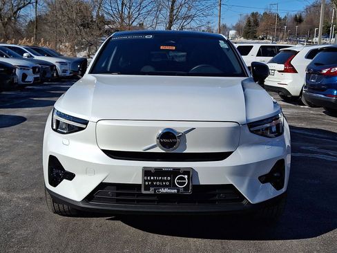 Certified 2023 Volvo C40 P8 Recharge Plus w/ Climate Package image 2