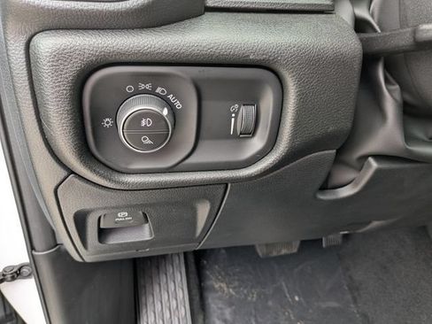 New 2026 RAM 1500 Express AWD/4WD image 19