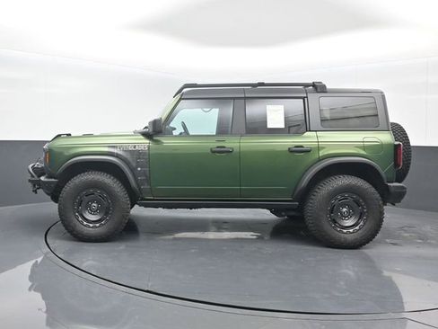 Used 2023 Ford Bronco Everglades image 4