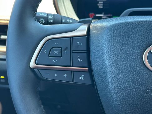 Used 2025 Toyota Grand Highlander AWD Hybrid image 45
