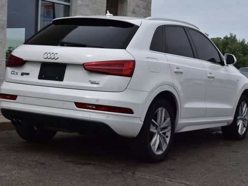 Used 2018 Audi Q3 2.0T Premium Plus w/ Premium Plus Package AWD/4WD image 12
