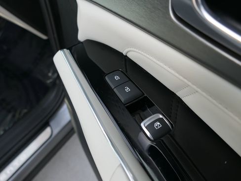 Used 2023 Kia Sorento SX Prestige w/ Panoramic Sunroof Package image 27