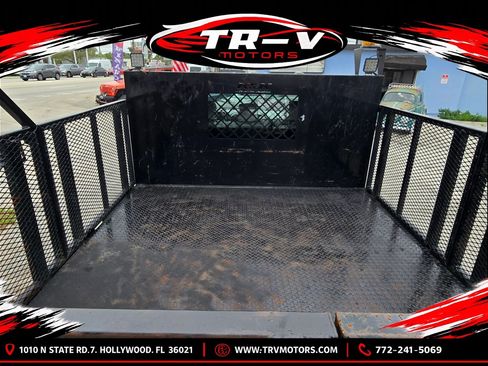 Used 2022 Ford F250 XL w/ Power Equipment Group RWD image 8