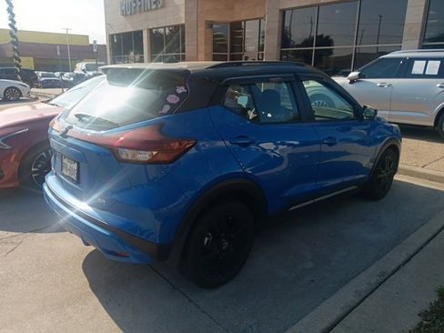 Used 2022 Nissan Kicks SR w/ Interior Electronics Package image 5
